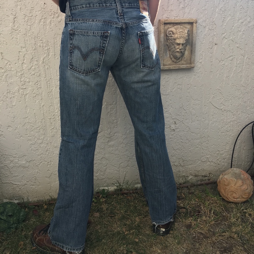 30x30 light blue bootcut levi’s